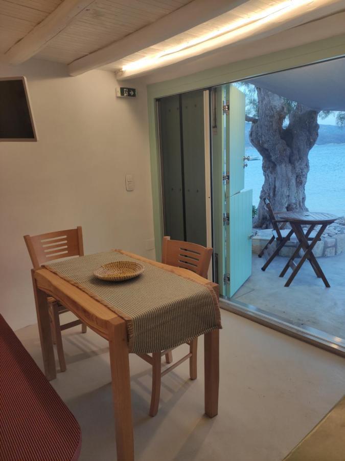Apanemo Beach House Agios Nikolaos Kimolos Kímolos Exterior foto